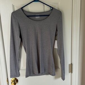 NEW 32 Degrees Heat-Wear Grey Long Sleeved Shirt Women’s Size Small